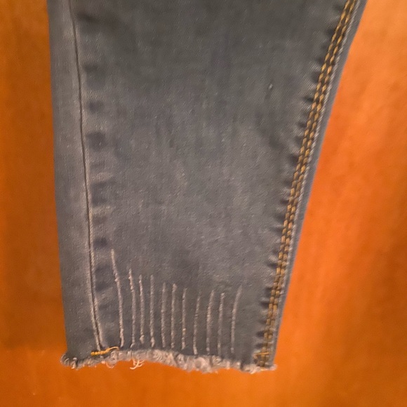 Ankle length jeans with hem detail size L - Picture 3 of 4